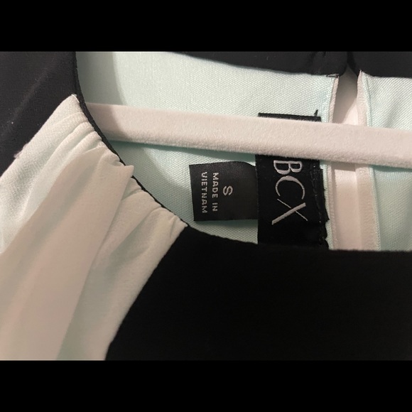 Juniors Halter top - Picture 2 of 2